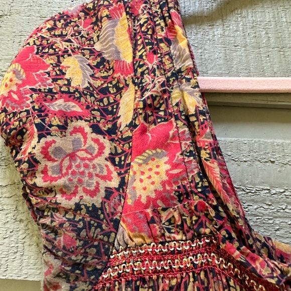 Gorgeous Free People maxi dress. Shirred top . Perfect for spring and summer . - Picture 3 of 7